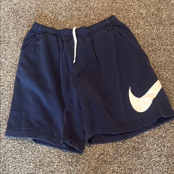 Nike Dark Blue Sports Shorts - Picture 1 of 4